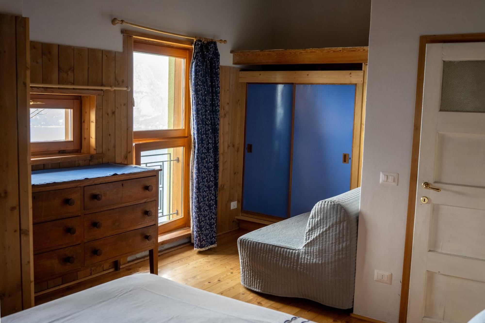 Casa Caravino Apartment Варена Екстериор снимка